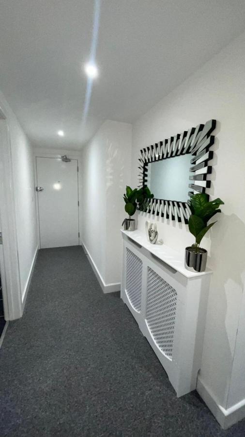 2 Bed Room Luxury Apartment In Old Kent Road London Eksteriør billede