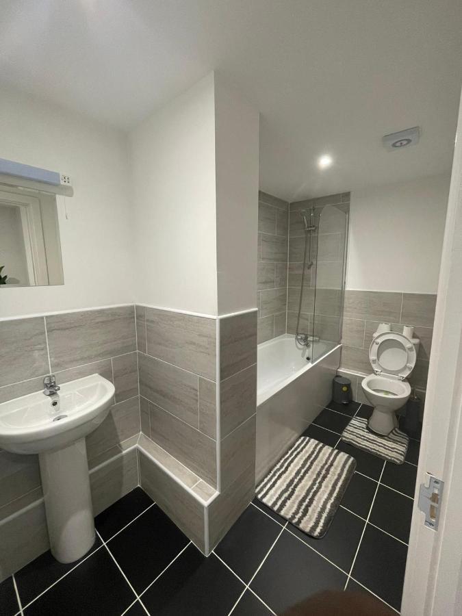 2 Bed Room Luxury Apartment In Old Kent Road London Eksteriør billede